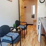 Cozy & Bright With Park Nearby - Free Parking, Riga, Up To 5 Guests *